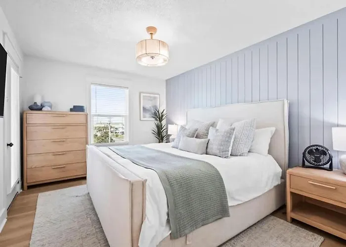 Beachfront Bliss At Sundial B3 3 Bedroom Sleeps 8 Holiday home