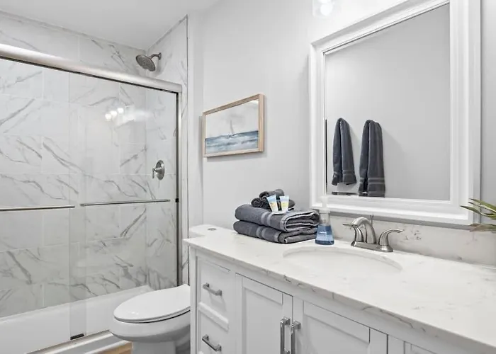 Beachfront Bliss At Sundial B3 3 Bedroom Sleeps 8