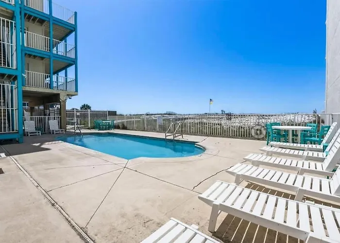 Holiday home Beachfront Bliss At Sundial B3 3 Bedroom Sleeps 8